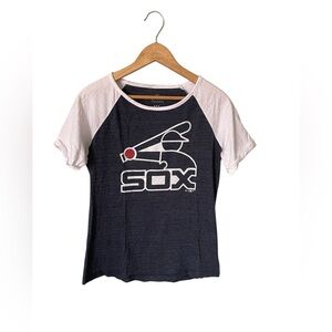 Chicago White Sox Women’s Baseball T-Shirt Sz Medium